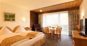 Hotel Quellenhof Лойташ Екстериор снимка